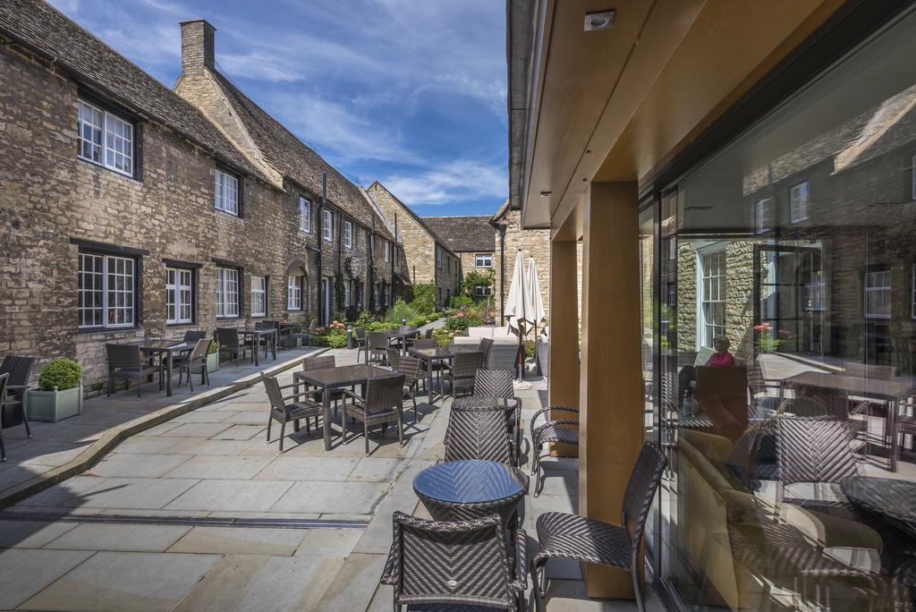 The Talbot Hotel, Oundle , Near Peterborough Kültér fotó